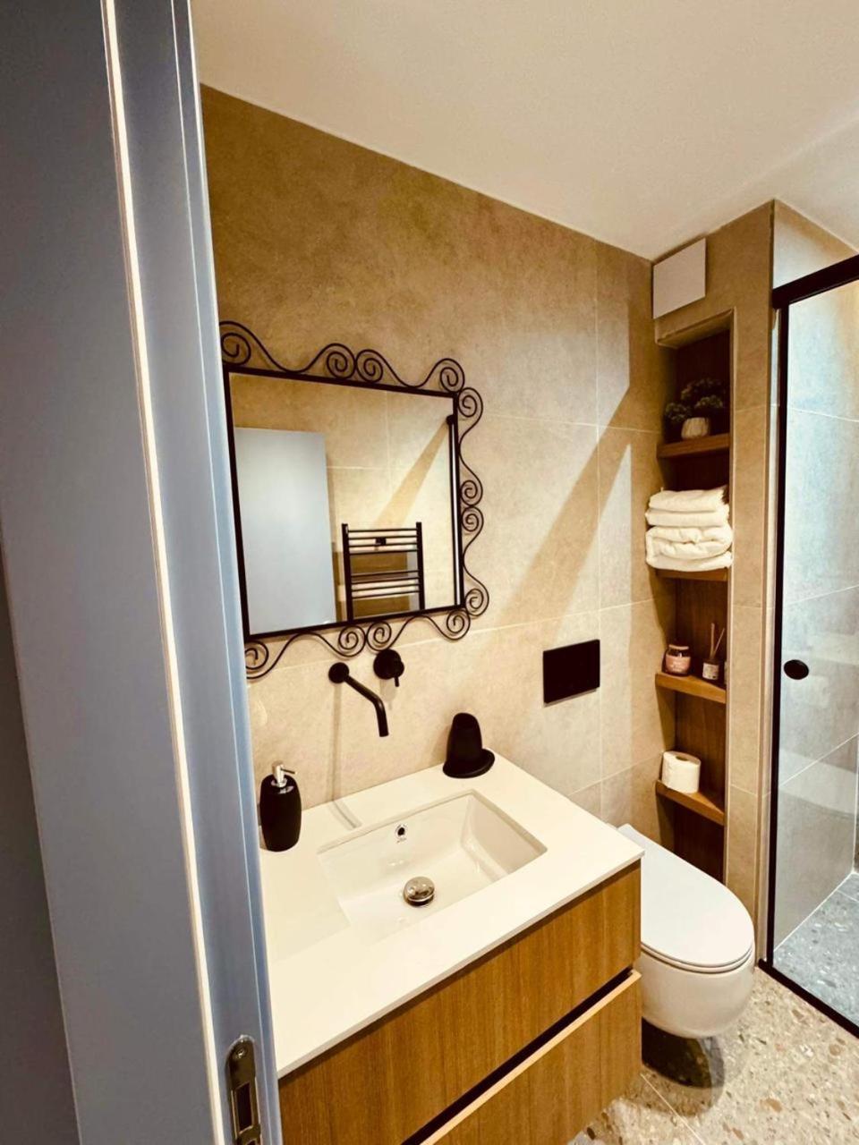 Lili'S Tirana Center Apartments Exterior photo